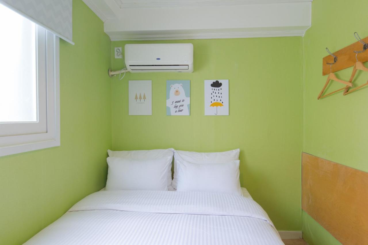 Travel Monster Hotel Сеул Екстериор снимка